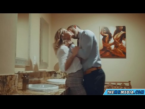 ❤️ When a busty blonde seduces you in a public restroom ️❌ Fuck video at porn en-us.dreamlandpassionfever.ru ❌️❤